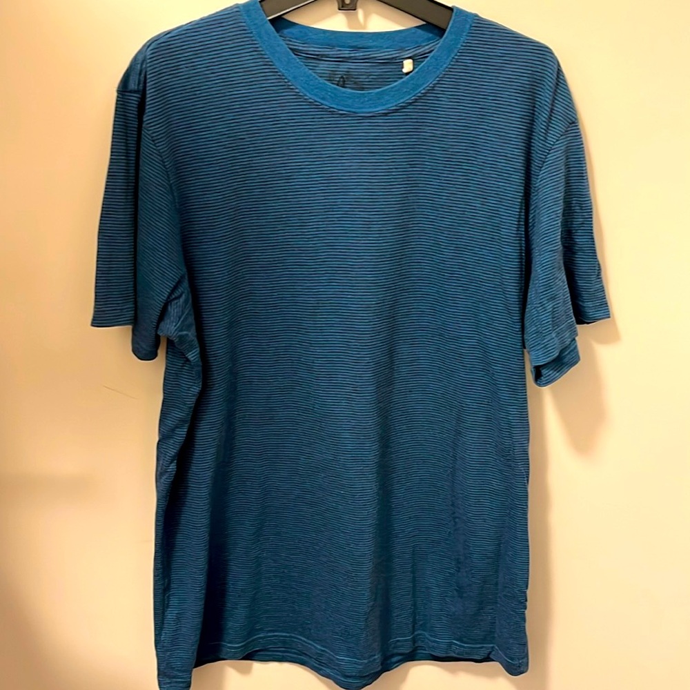 Prana men’s athletic shirt